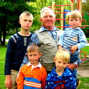 Виктор Олейник