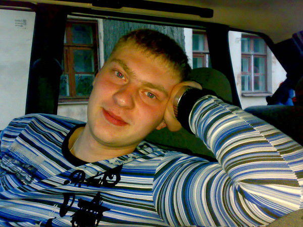 Денис Олейниченко