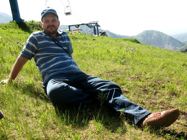 Виктор Попов