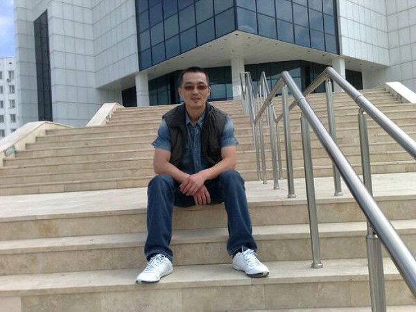 Геннадий Кон