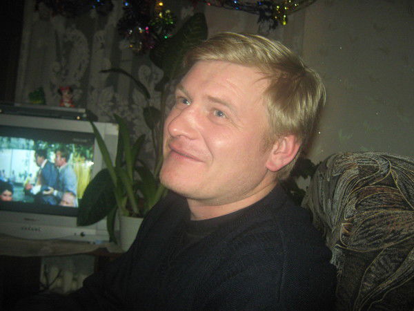 Руслан Заварзин