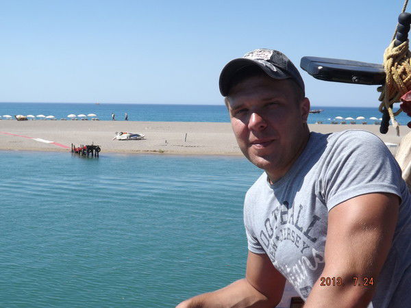 Артем Павлов