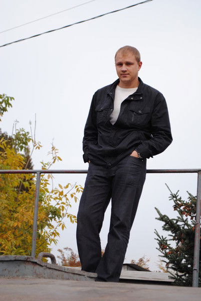 Артём Стрельников