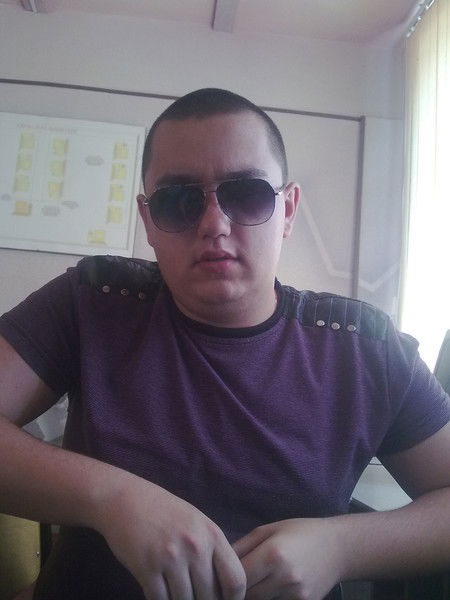 Толя Гонтар