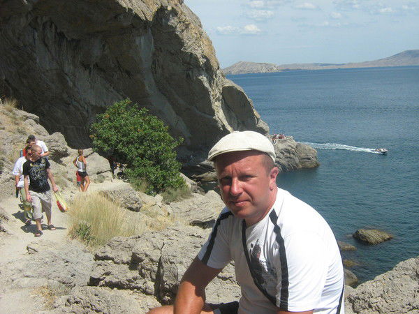 Александр Гончар