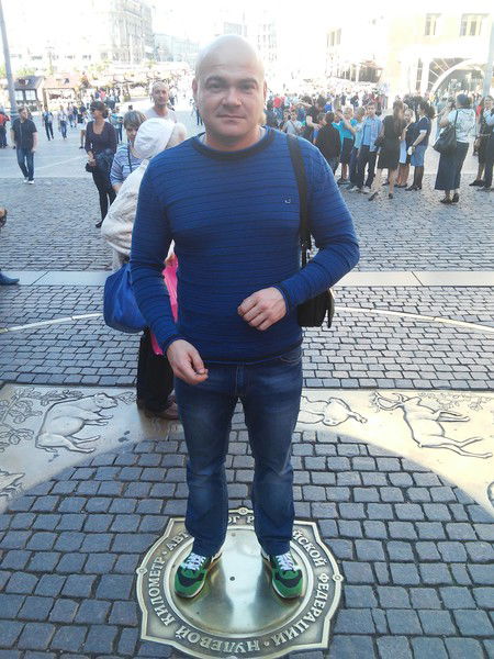 Ваня Кузнецов