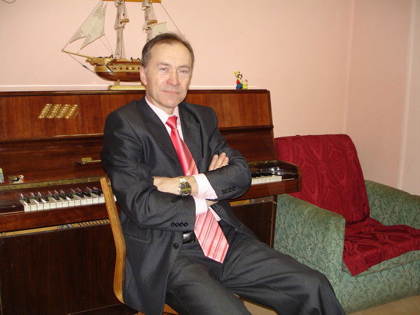 Анатолий Дмитриевич