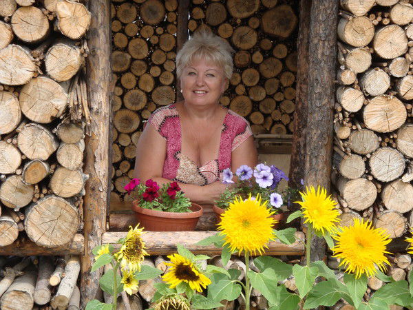 Людмила Жданова