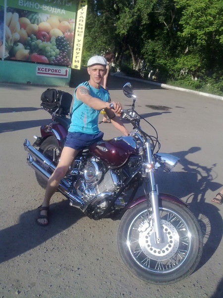 Андрей Плотников