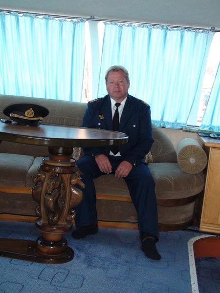 Владимир Титов