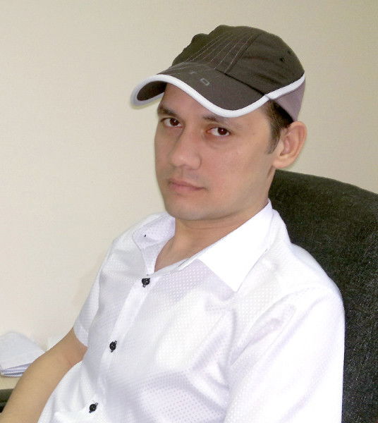 Лазиз Омонов