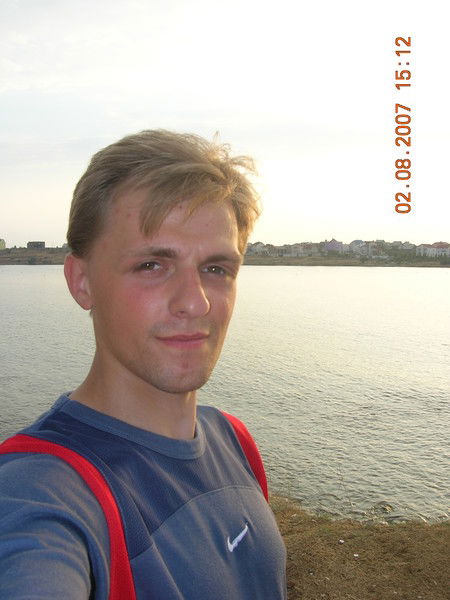 Олег Волков