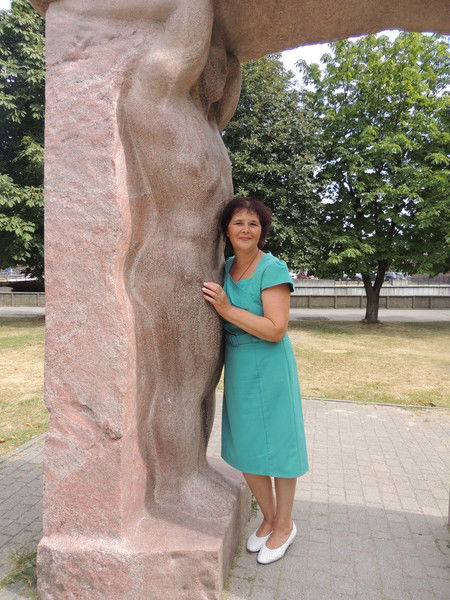 Галина Лобанова