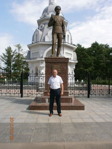 Борис Ефимов