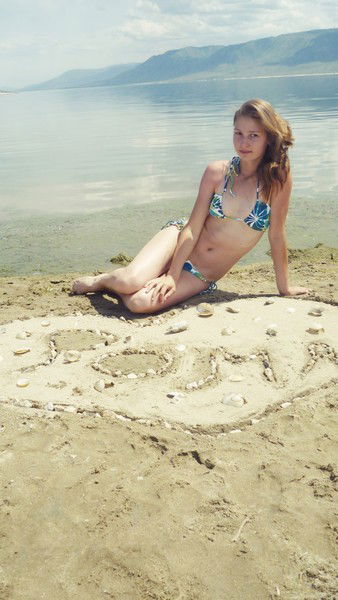 Галя Попова