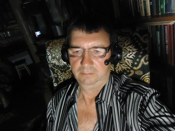 Борис Смоголь