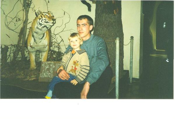 Неизвестно Неизвестно