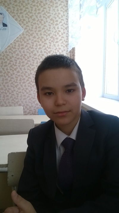 Нияз Шарипов