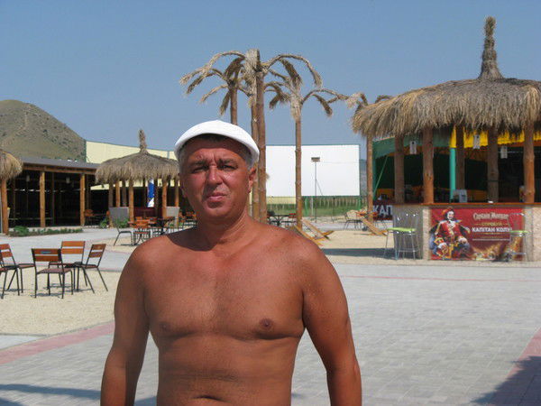 Виктор Давыдов