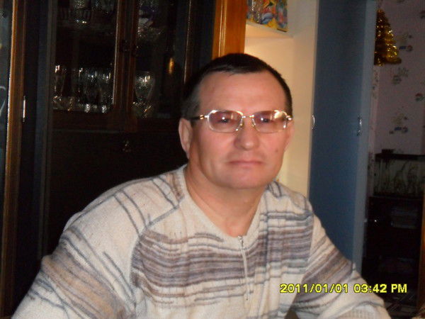 Анатолий Иванов