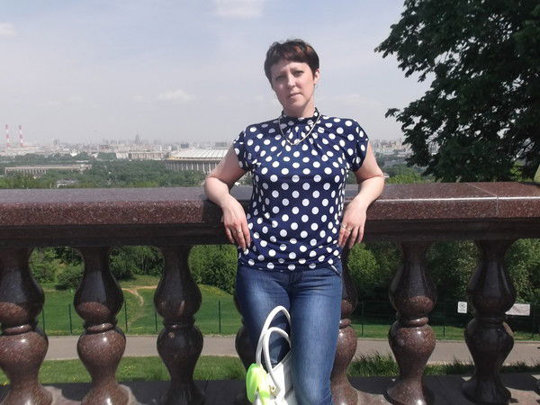 Анна Алеева