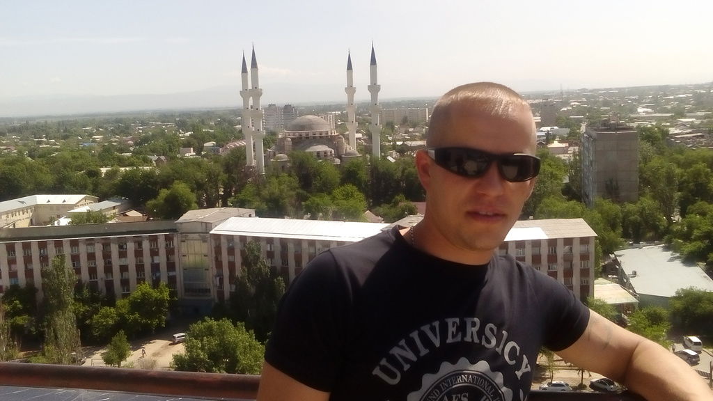 Юрий Аксёнов