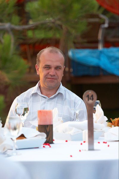 Игорь Медведев