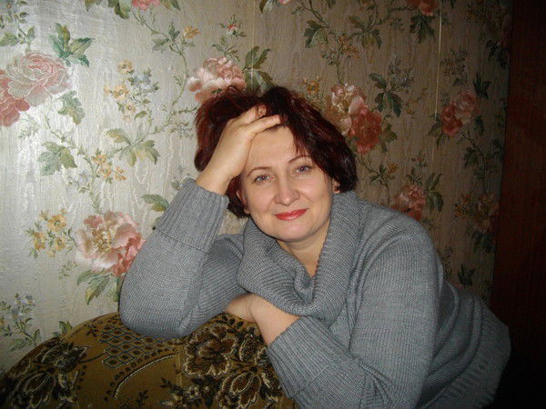 Алена Жекова