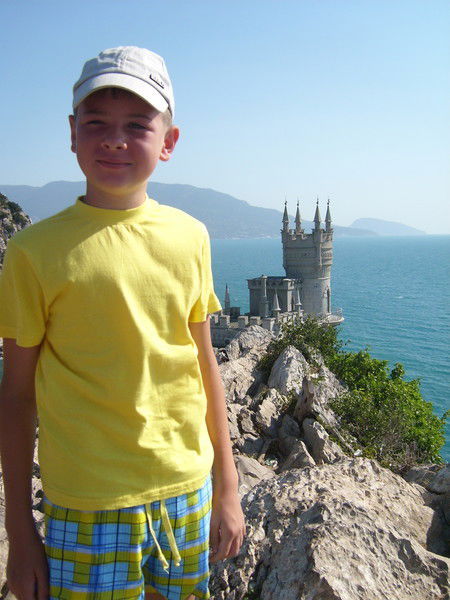 Антон Громов