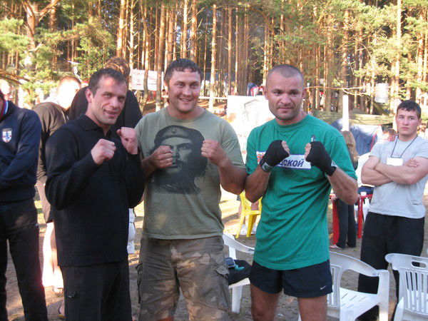 Неизвестно Неизвестно