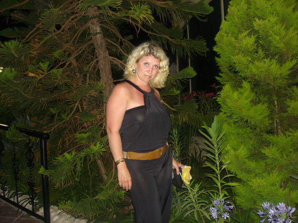 Анна Сазанова