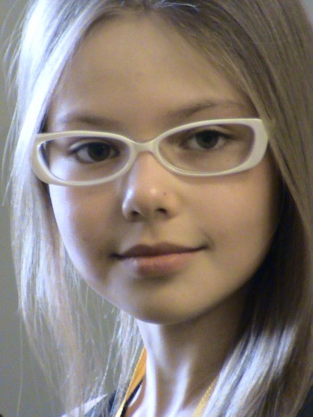 Aлессандра _______