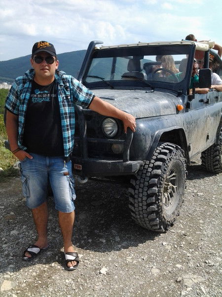 Виктор Милосердов