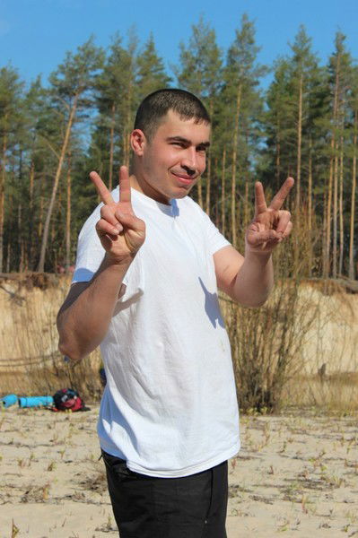 Антон Средин