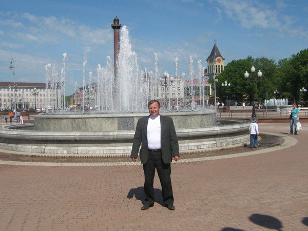 Владимир Якшин