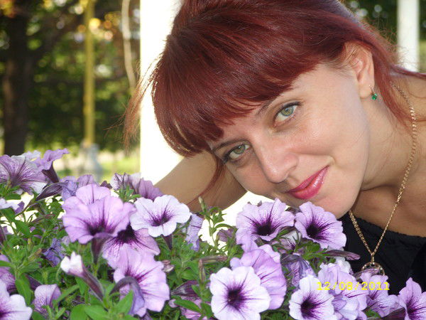 Елена Рогкустова