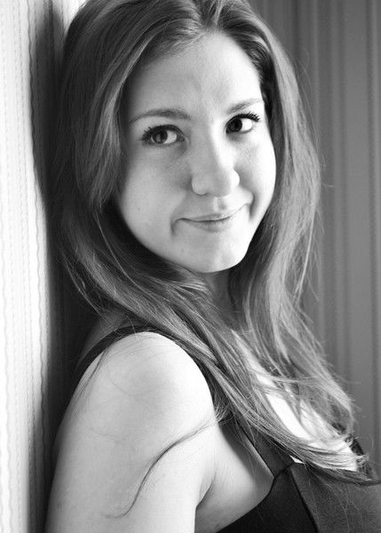 Аня Саклакова