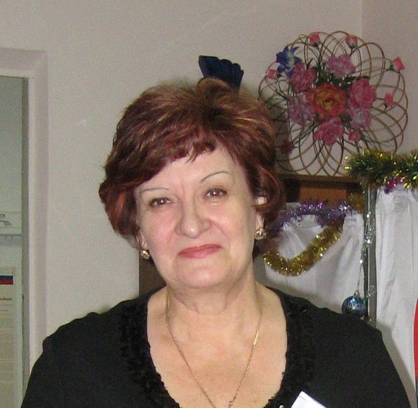 Галина Комарова