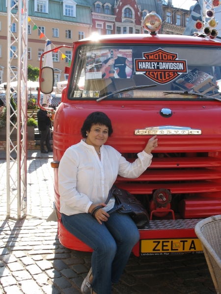 Лена Васильева