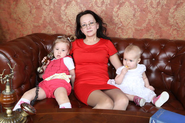 Валя Попова