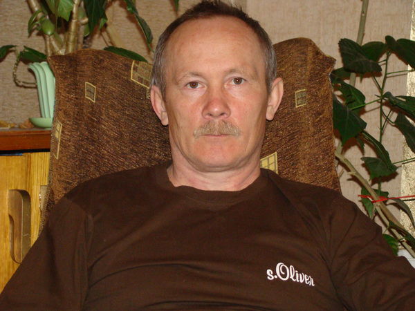 Николай Карелов