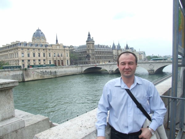 Александр Великанов