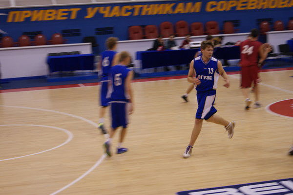 Александр Халяпин