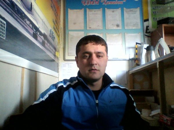 Аваз Умаров