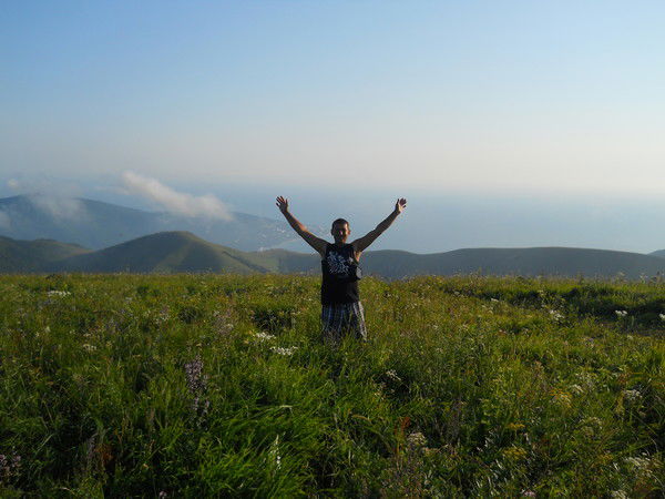 Олег Наумов