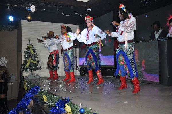 Лена Просто