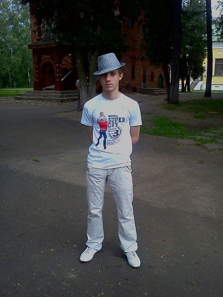 Алексей Тихонов