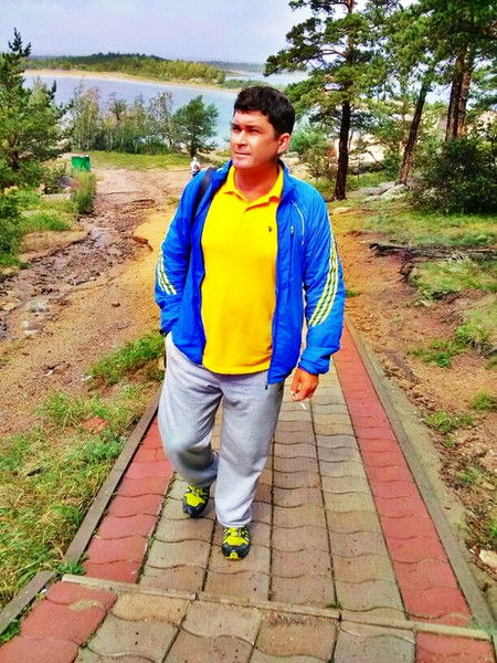 Александр Итенов