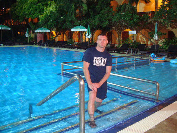 Роман Бормотин