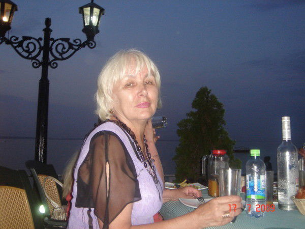 Людмила Путинцева (Зарянская)